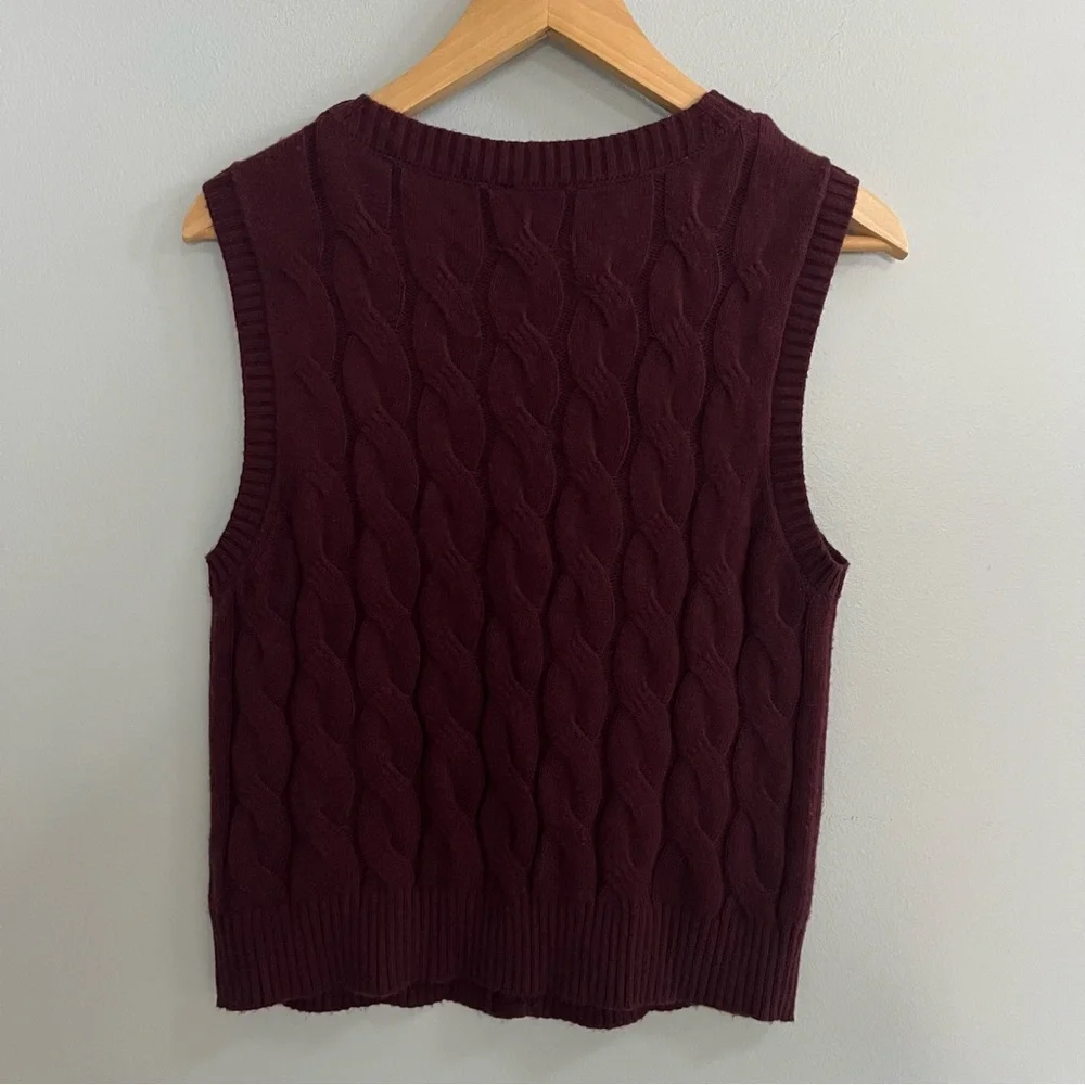 Talbots NWT Cable Knit Sweater Vest Size Medium Cotton Blend Old Money Layering - Picture 7 of 11